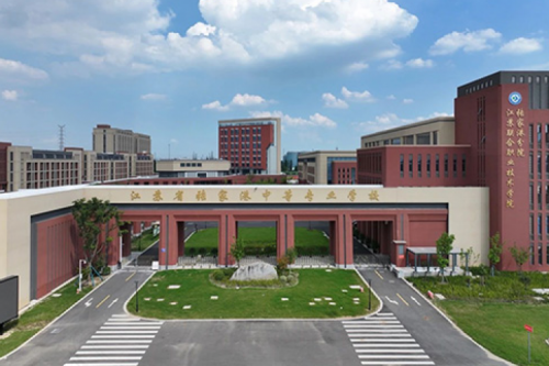 星空游戏xingkong数码DCN助力张家港市中等专业学校“智行”校园网络建设项目